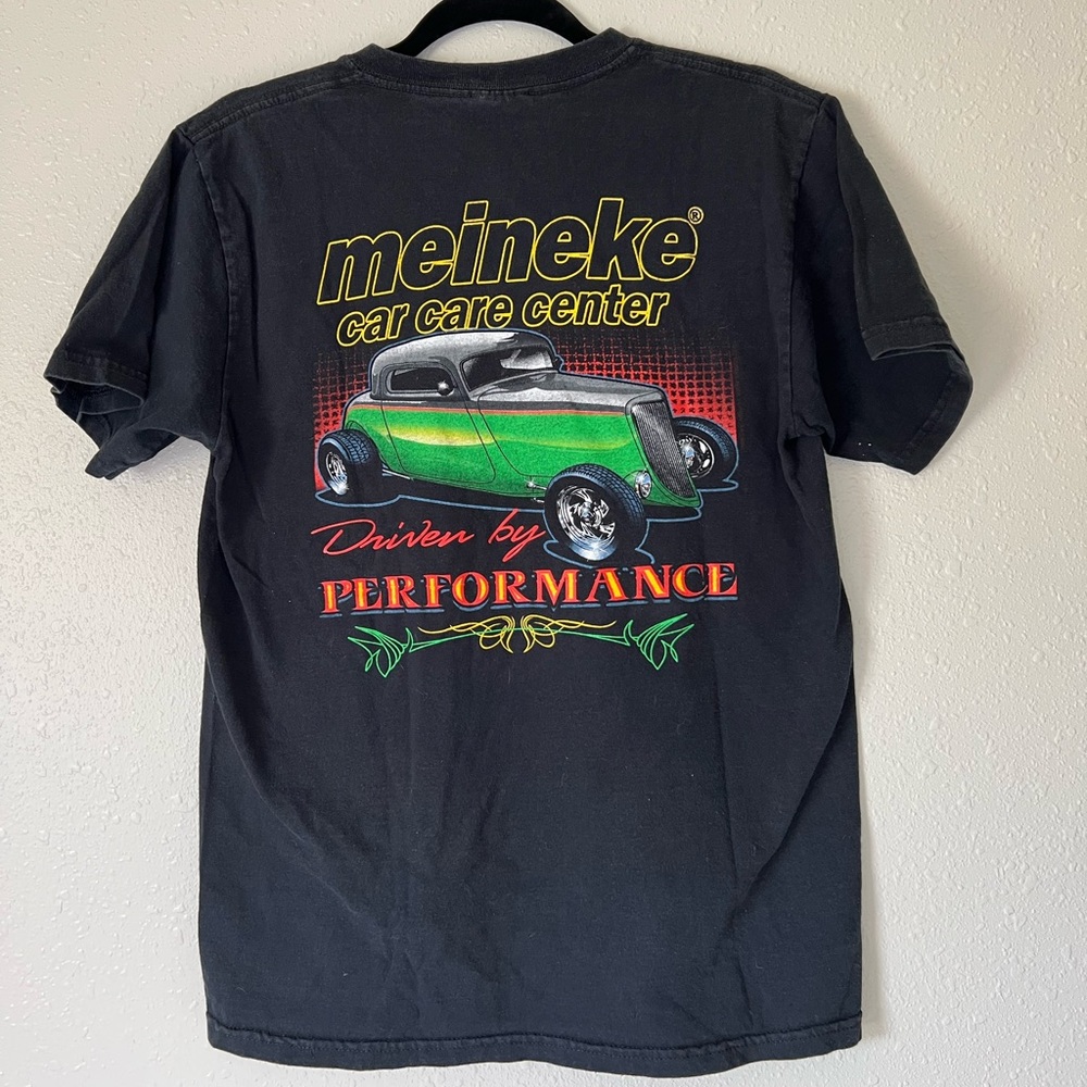 MEINEKE AUTO T-SHIRT SIZE MEDIUM